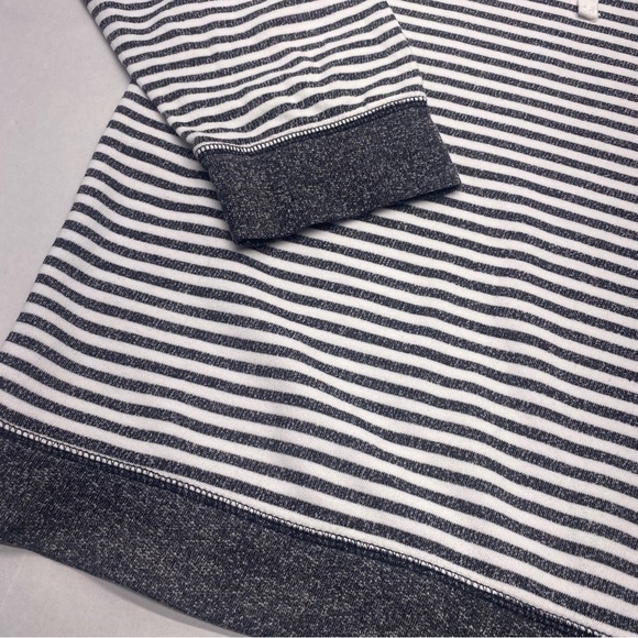 Bobbie Brooks Women’s Gray and White Striped V-Neck Hooded Sweatshirt 3X - Picture 6 of 14